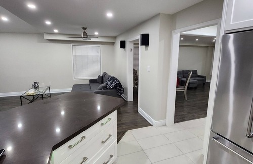 Mississauga House | Renovated 4-Bed Home with Party Basement in Heart of Mississauga & GTA