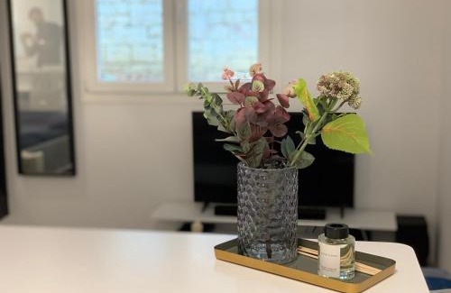 Kifisia Apartment | Renovated apartment in Kifissia Center near Metro G25