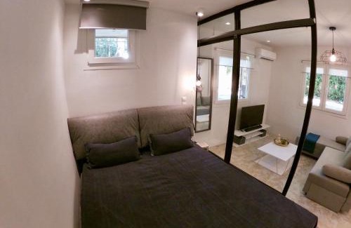 Kifisia Apartment | Renovated apartment in Kifissia Center near Metro G25