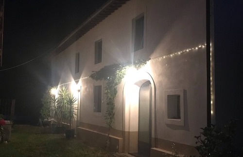 Gallicano House | Renovated Barn Apartment, Private Pool, Amazing Walking Routes, Near Restaurant
