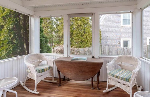Edgartown House | Renovated Cottage In The Heart Of The Village