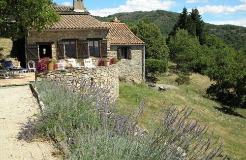 Saint-Roman-de-Codieres House | Renovated farmhouse with all the comforts, calm and with a beautiful view