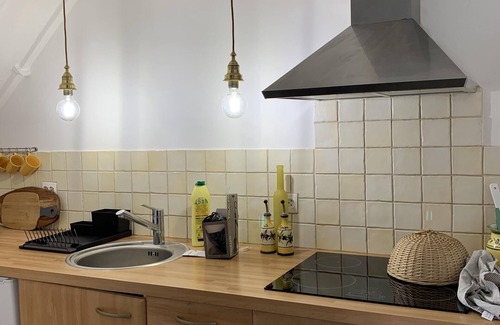 Saint-Berain-sur-Dheune House | renovated village gitte on a canal with views of the town square
