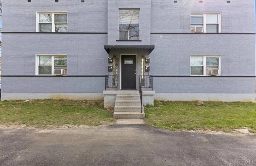 Finneytown Apartment | Renovated, Private Apt 15 mins from Cincy! pet friendly, long-term&short-term
