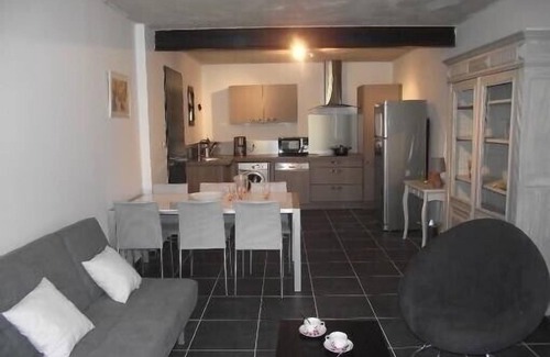 Camaret-sur-Aigues Other | Renovated Provencal house with swimming pool, garden & stunning view