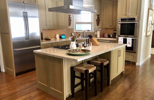 Sun Valley House | Renovated, refined, immaculate single-story mountain home 2 miles south of Baldy