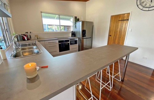 Amity Point House | Renovated Shack With All the Comforts of Home
