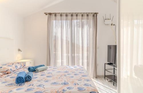 El Madronal Villa | Renovated Villa in Las Americas Sea Coast
