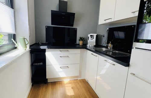 Bottrop House | Renovierte Doppelhaushälfte in Bester Lage mit Eigener Terrasse
