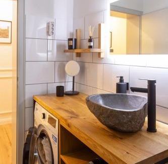 Altstadt I Apartment | Renoviertes Design Apartment mit Toller Terasse