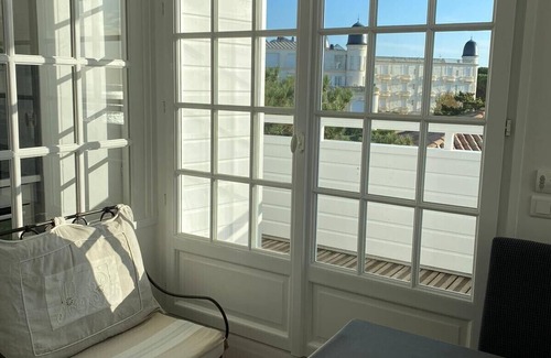 Pontaillac Apartment | Rent Dream apartment in villa on the rock of Pontaillac Beach