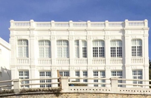 Pontaillac Apartment | Rent Dream apartment in villa on the rock of Pontaillac Beach