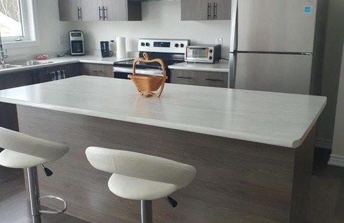 Wasaga Beach House | Rent entire house in Wasaga Beach. Spacious and Cosy!