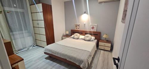 Chisinau Apartment | RentHouse Apart-Hotel Room #9