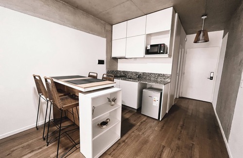 Constitucion Apartment | RentUp-Luminoso y funcional en San Telmo