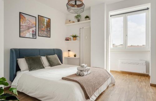 Forlanini Apartment | Repetti Suites - Two Adjacent & Independent Apartments 10 minutes to Milan City Centre & Linate Airport