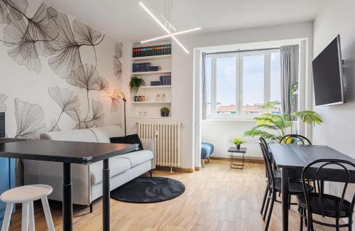 Forlanini Apartment | Repetti Suites - Two Adjacent & Independent Apartments 10 minutes to Milan City Centre & Linate Airport