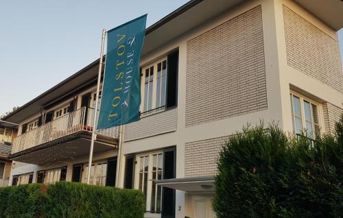 Buderich Apartment | Representative City Villa