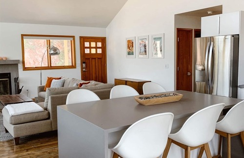 Fort Collins House | Reservoir Retreat with Hot Tub and Views