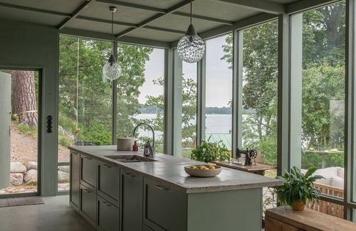 Vaxholm Municipality Villa | Residence Allsjönsro, lakefront property in Vaxholm