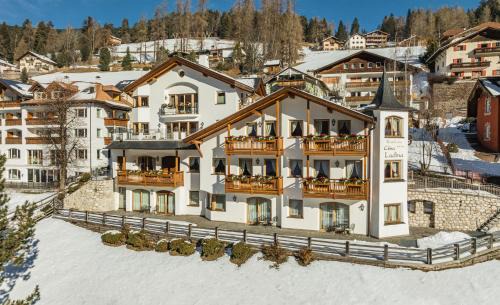 Ortisei Apartment | Residence Cesa Ladina