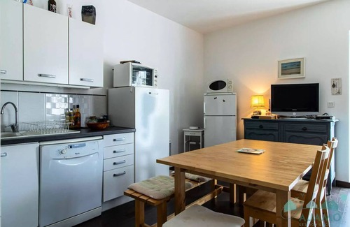 Pleherel-Plage-Vieux-Bourg Apartment | Residence De La Plage - 3 Rooms for 4 People