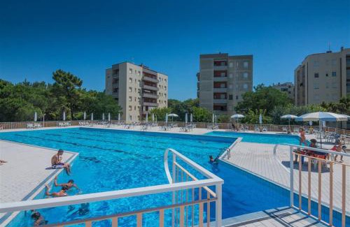 Lido Adriano Apartment | RESIDENCE Green Beverly con piscina