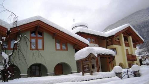 Croviana Apartment | Residence Il Giardino