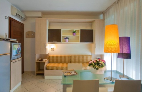 Fogliano Marina House | Residence Il Tulipano