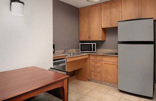 Terry Sanford Hotel | Residence Inn by Marriott Fayetteville Cross Creek