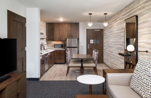 Heather Gardens Hotel | Residence Inn by Marriott Denver Aurora
