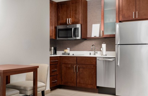 Wauwatosa Hotel | Residence Inn Milwaukee West