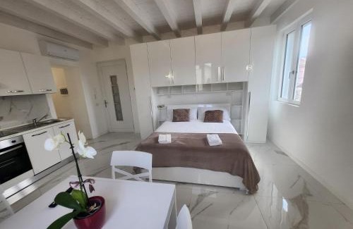 Turate Apartment | Residence Jasmin 2P B