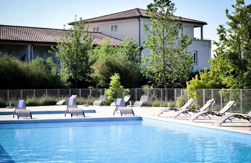 Azille Apartment | Residence Le Château de Jouarres * - 2 room apartment for 4 people ground floor