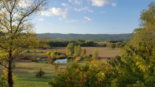 Roussillon Apartment | Residence Les Rossignols