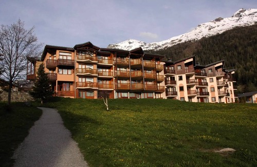 Lanslevillard Apartment | Residence Near Du Bois - Studio for 3 People