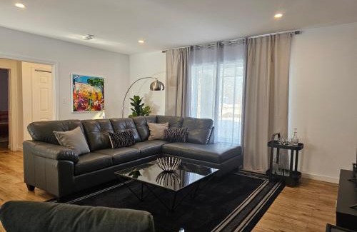 Ste Petronille Villa | Residence Orleans (inground pool)