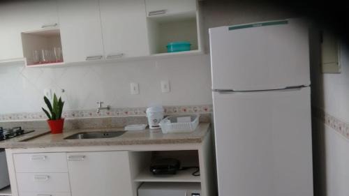 Ingleses Centro Apartment | Residencial Ilha Verde (201)