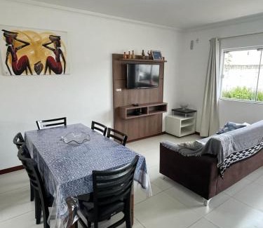 Ingleses do Rio Vermelho House | Residencial Maria Elena