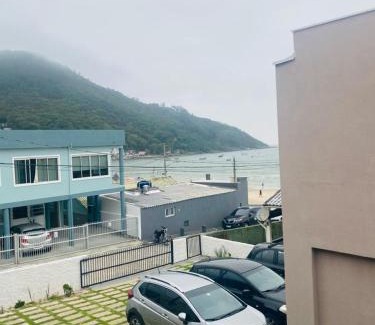Pantano do Sul Apartment | Residencial Mariano 3 - Vista para praia e Mar