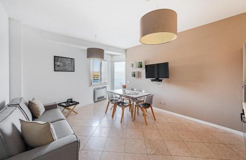 Desenzano del Garda Apartment | Residenza Miralago by Wonderful Italy