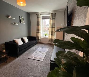 Bedlington Apartment | ResiLets - Front Street East Apartment