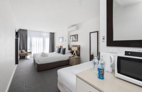 Torquay Apartment | Resort Family Two Bedroom 109