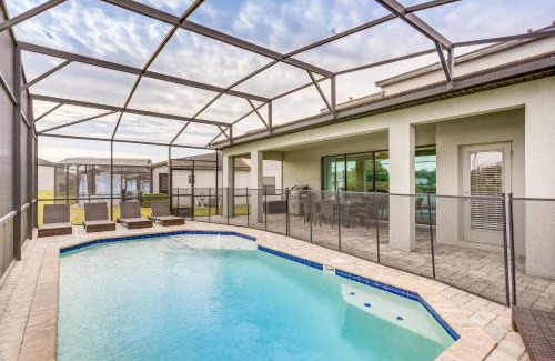 Haines City House | Resort Home in Haines City Screened Lanai, Pool!