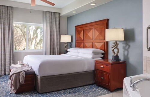 North Scottsdale Resort | Resort in phenomenal Scottsdale near Barrett Jackson 2025 Auction