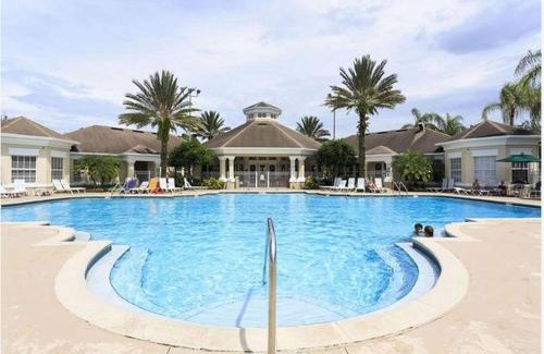Windsor Palms Apartment | Resort-Style Condo Near Disney World