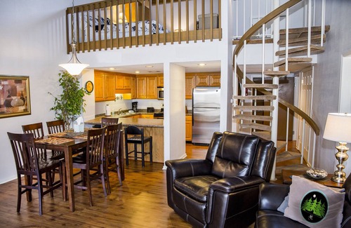 Fairfield Glade Villa | 🌄Resort Vacations at Fairfield Glade TN Beautifully Decorated 2 bedroom + Loft Villa