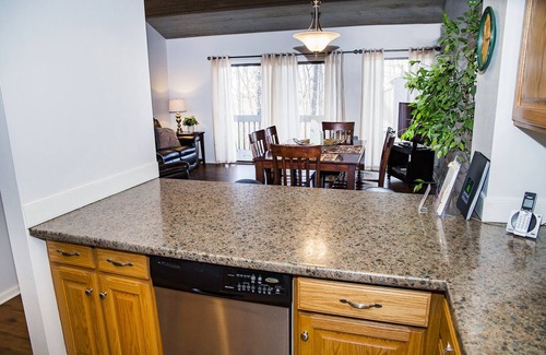 Fairfield Glade Villa | 🌄Resort Vacations at Fairfield Glade TN Beautifully Decorated 2 bedroom + Loft Villa