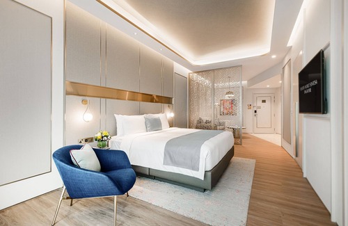 Resorts World Sentosa Hotel | Resorts World Sentosa - Crockfords Tower