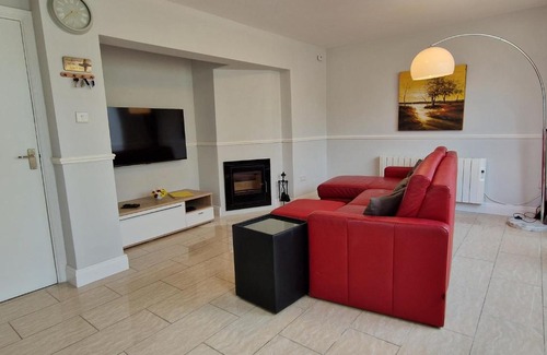 Clifden House | Rest and Recharge at 12 Clifden Glen
